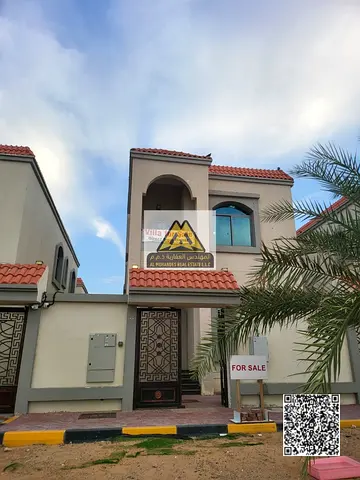 فيلا راقية بتشطيب ممتاز وتصميم عملي مناسب للعائلات، تقع في منطقة هادئة وتوفر بيئة سكنية مريحة مع سهولة الوصول إلى الخدمات والطرق الرئيسية.