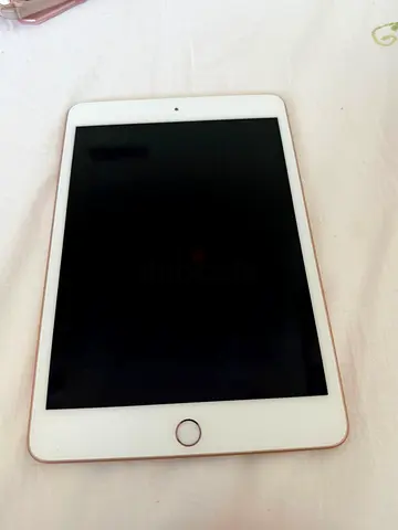 Apple iPad Mini (Rose Gold) - Good Working Condition