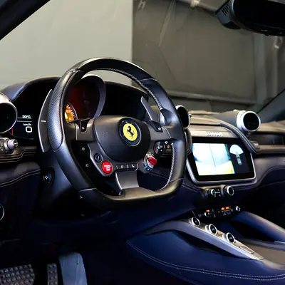 صورة 12 لـ 2017 Ferrari GTC4 LUSSO