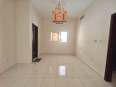 READY TO MOVE FLAT NEARBY FAMILY PARK WITH MASTER ROOM// CAR PARKING