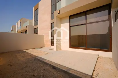 Brand New + Maid's | Mid-Townhouse | 4 Cheques