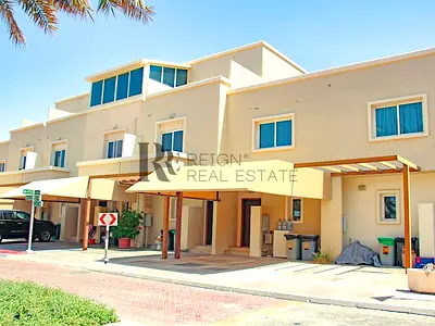 SPACIOUS 3BR VILLA SINGLE ROW VACANT GREAT VALUE