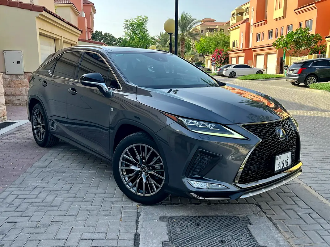 Lexus RX-Series 2022 — photo 1 of 20