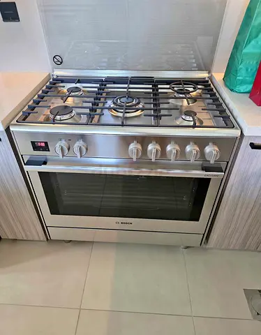 Bosch Brand 5 burner Series 8 Top Gas Oven Electric 90*60cm