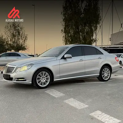 Mercedes Benz E-300 2011 V6 3.0cc  Imported from Korea Gcc  specifications