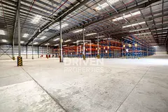 High Ceiling Warehouse with Easy Access | Spacious