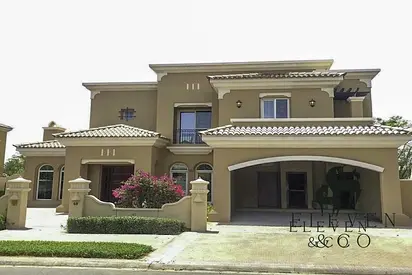 4BR Villa | Large Plot | Private Garden