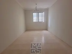 Spacious 2 bedroom | with balcony | prime location