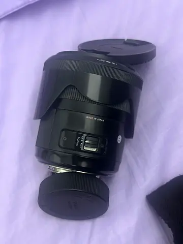 Sigma 35mm f/1.4 Art Series Lens (Made in Japan) — Good Condition