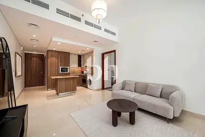 6 Cheques | Vacant Now | With Balcony and Parking