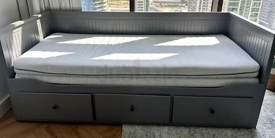 IKEA Hamnes Day bed with 3 storage drawers underneath and with 2 IKEA mattresses