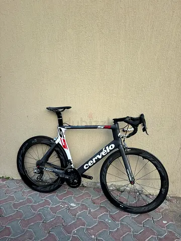 Road bicycle