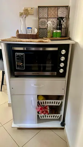 Oven cabinet