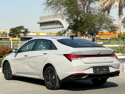 2022 Hyundai ELANTRA 照片 5