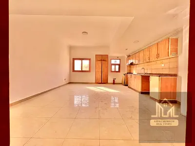 BIG STUDIO WITH WARDROBE CLOSE TO MADINA SHOPPING CENTRE IN 24K