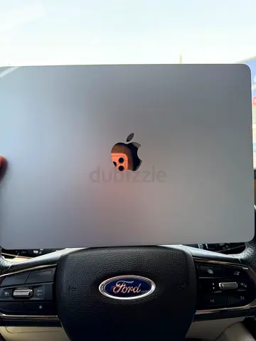 Apple Macbook Air M4 - 256GB - SKY BLUE - UNDER WARRANTY