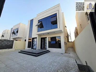 Modern villa, registration included / Prime location