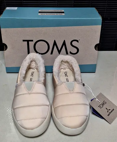 Original Toms beige shoes EU 35.5