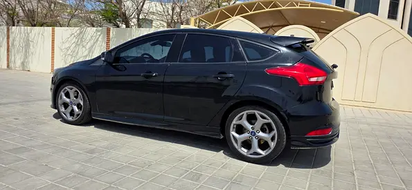 صورة مصغرة 8 لـ 2015 FORD FOCUS