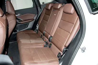2023 BMW IX1 照片 7