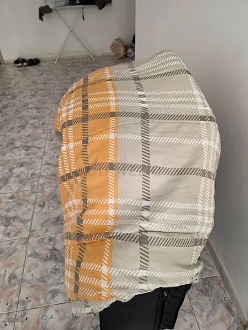 Used patterned duvet/comforter in good condition