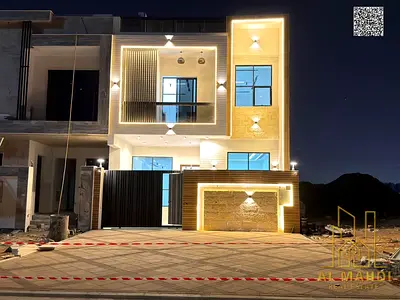 السعر شامل رسوم التسجيل والتمليك، تصميم عصري  وتشطيبات ممتازة موقع ممتاز