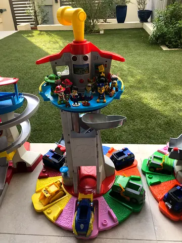 Paw Patrol Lookout Tower with Multiple Vehicles and Figures