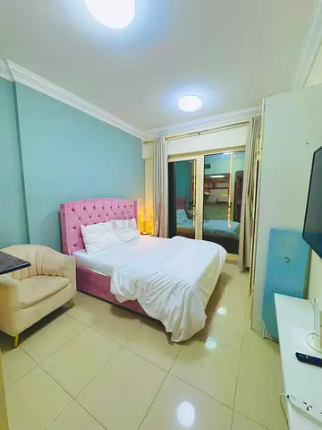 Studio available for rent in Dubai marina