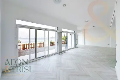 Fully Upgraded 5 Bed + Maid | Steps Away to Sea