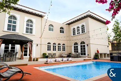 Large Plot | Gated | 7bed Plus Pool | VOT