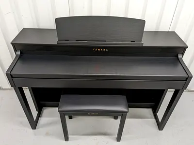 Yamaha Clavinova CLP 430 piano with  bench. As good as new. Cash on free delivery with warranty.