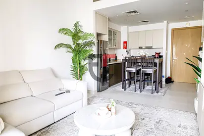 Fully Furnished | Mid Floor I Prime Location