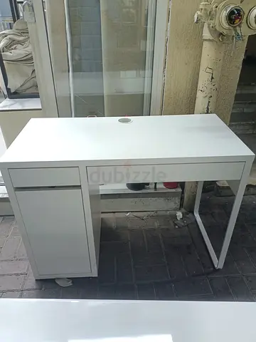 Table  size is 105/50 cm