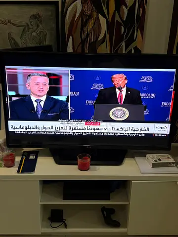 40-inch LED TV in great working condition with remote and stand