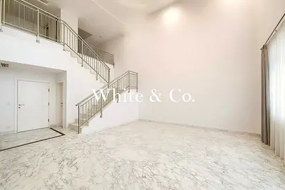 Upgraded | Penthouse | Can Upgrade Floor