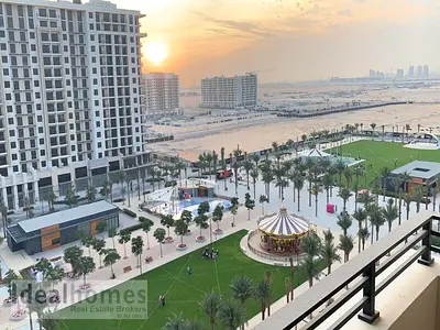 Spacious 3BR Apartment |Vacant| Balcony|Park View