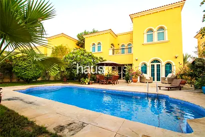 Legacy | Central Location | Private Pool | D5