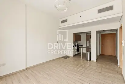 Pool View | Modern Layout | Fitted Kitchen