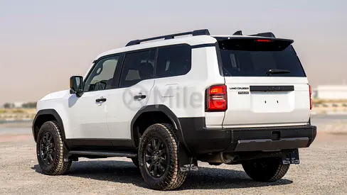 صورة 6 لـ 2024 Toyota PRADO