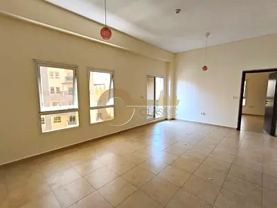 SPACIOUS & WELL MAINTAINED | MID FLOOR UNIT
