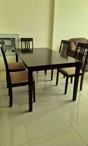 5 seater dining table set