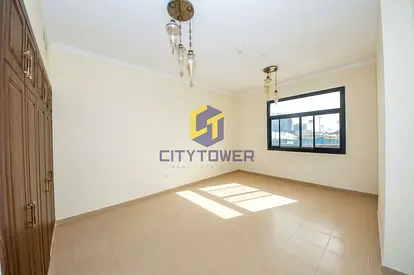 Huge Corner | 3 BHK with Maid's + Closed Kitchen Store + Study | en-suite bathroom
