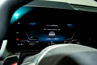 2023 BMW IX1 照片 15