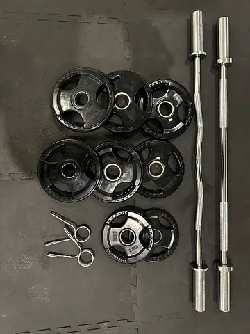 Barbell Set with EZ Curl Bar and Weight Plates (6x 5kg + 2x 2.5kg = 35kg, excellent condition)