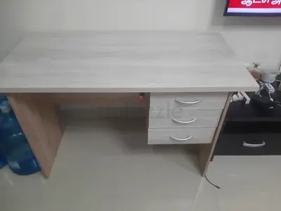 Light Wood Computer Desk with 2 Drawers