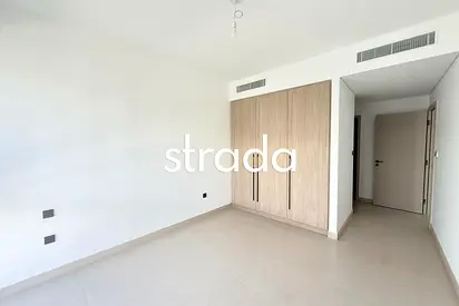 Single Row | Near Amenities | Brand New