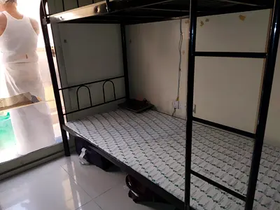 Tamil Muslim Executive bed space available in AL Muteena (Deira) backside to LULU supermarket.