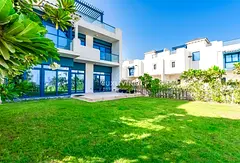 Stunning Villa Overlooking the Sea | Included Maintenance | Private Beach
