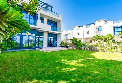 Stunning Villa Overlooking the Sea | Included Maintenance | Private Beach