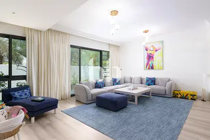 Upgraded | Single Row | Corner Villa